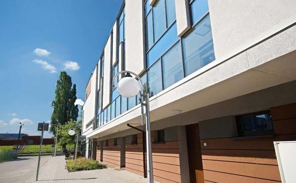 Na Grobli 16A Apartment Wroclaw Luaran gambar